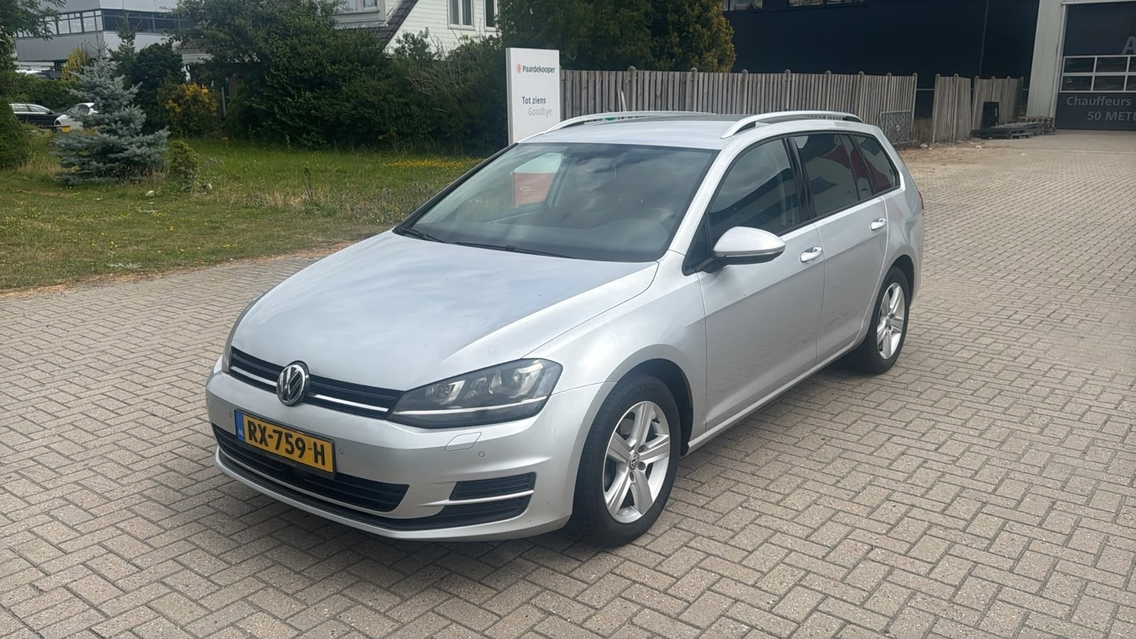 Volkswagen Golf Variant 1.6 TDI Highline 241.000 KM AUTOMAAT, Auto's, Volkswagen, Euro 5, Gebruikt, 4 cilinders, 700 kg