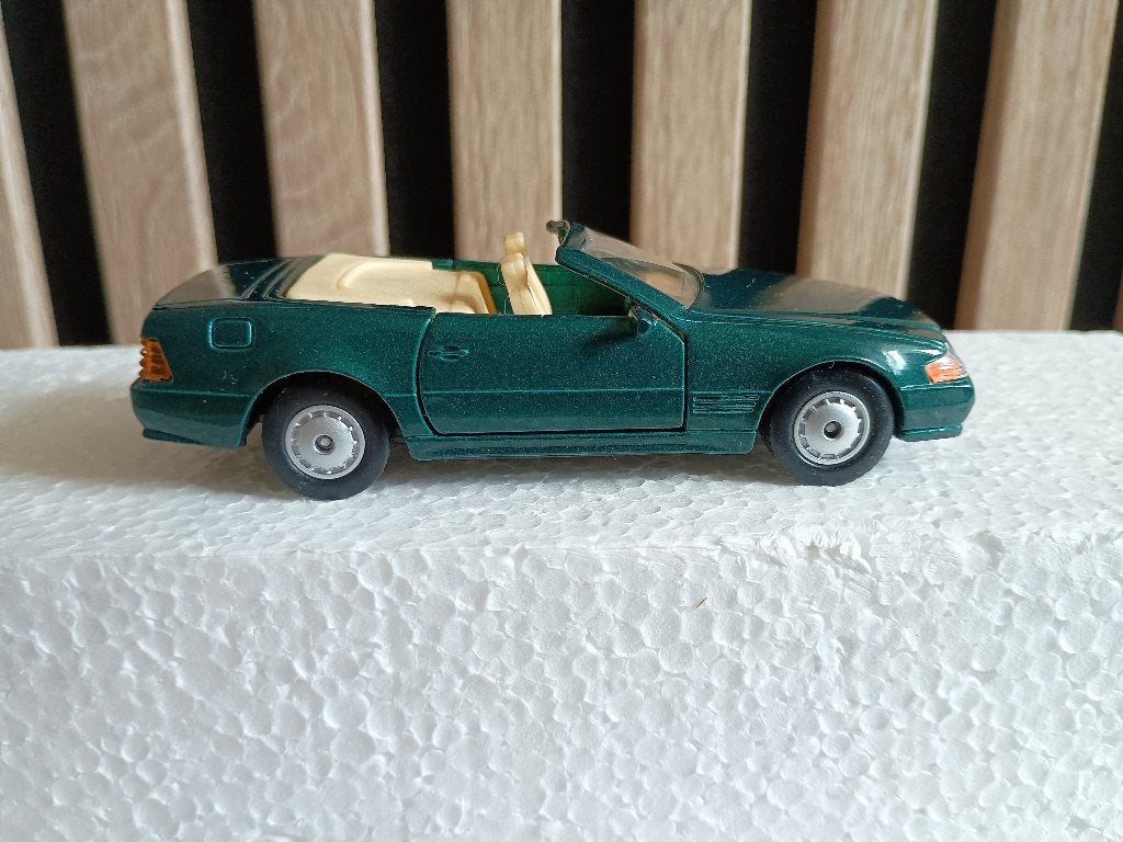 Modelauto Mercedes-Benz 500 SL  Maisto, Ophalen of Verzenden, Zo goed als nieuw, Auto, Overige merken