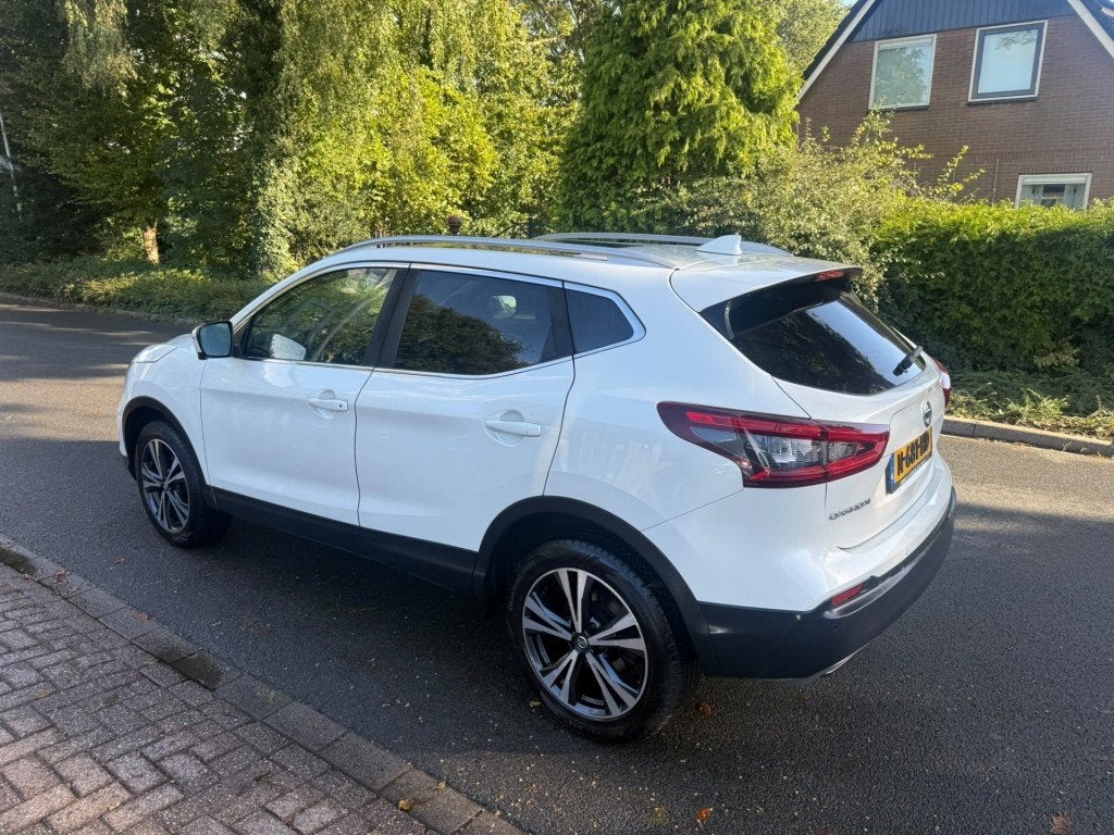 Nissan QASHQAI 1.2 Tekna/panorama/camera/stoelverwarming/17, Auto's, Voorwielaandrijving, Gebruikt, 4 cilinders, Met garantie (alle)