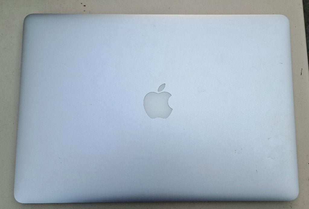 Macbook Pro 2015 15 inch VOOR ONDERDELEN, MacBook Pro, 256 GB, 2 tot 3 Ghz, Ophalen of Verzenden