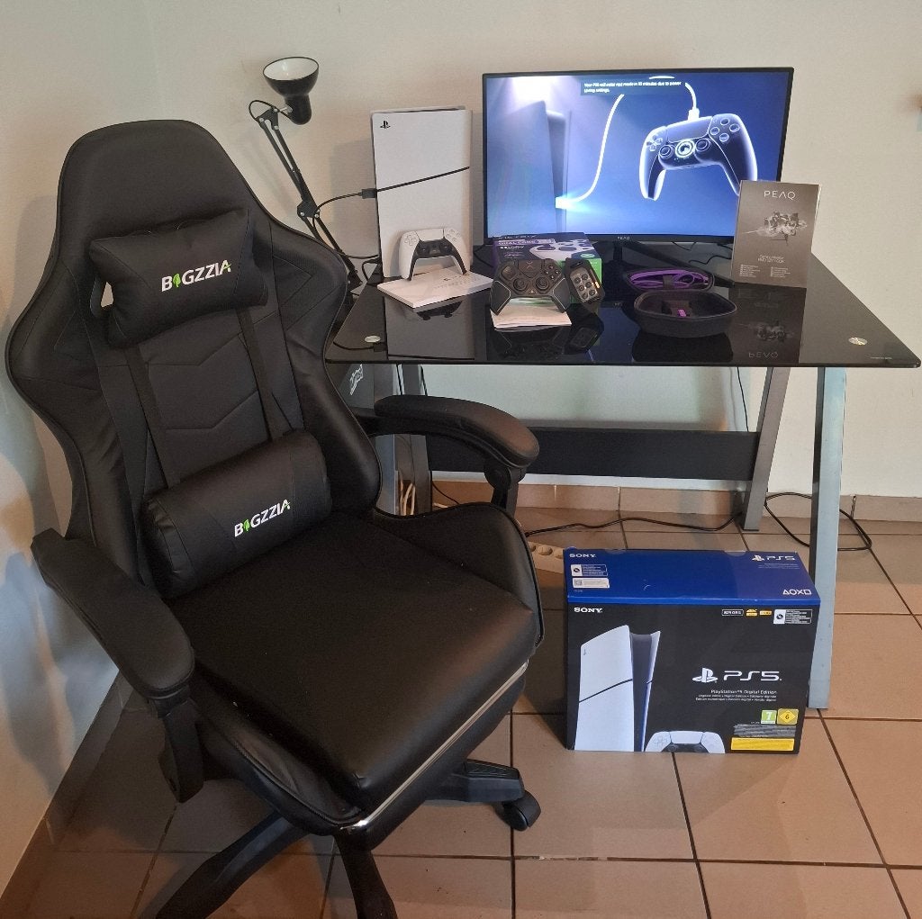 Volledige gaming set-up (Nieuwe PS5 slim + alles in de foto), Ophalen, Zo goed als nieuw, Playstation 5 Digital