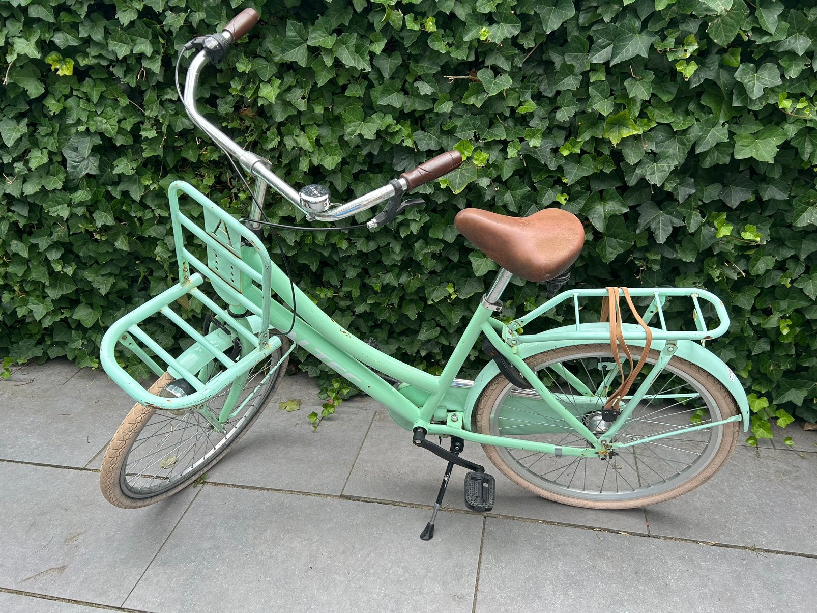 Altec meisjesfiets, 24 inch, Ophalen, Terugtraprem, Versnellingen, Gebruikt