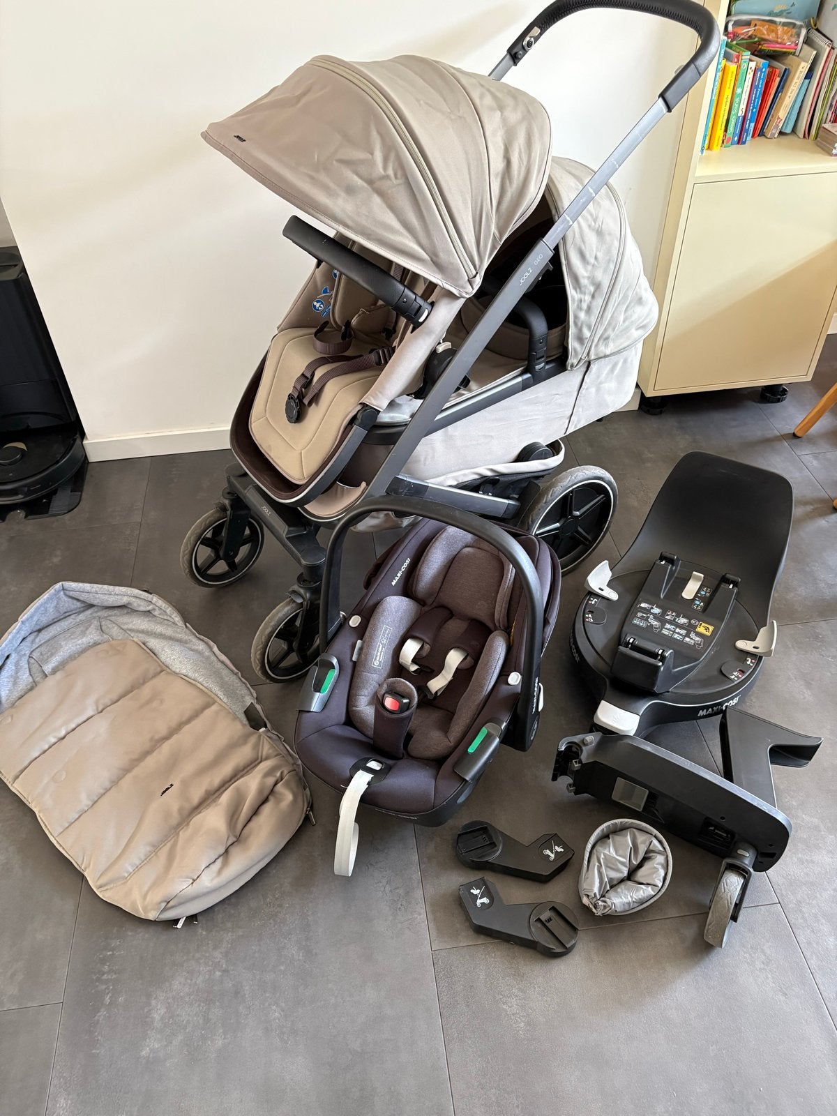 Joolz Geo 3 double Sage met Maxi Cosi 360 Pebble & FamilyFix, Duowagen, Zo goed als nieuw, Combiwagen, Ophalen