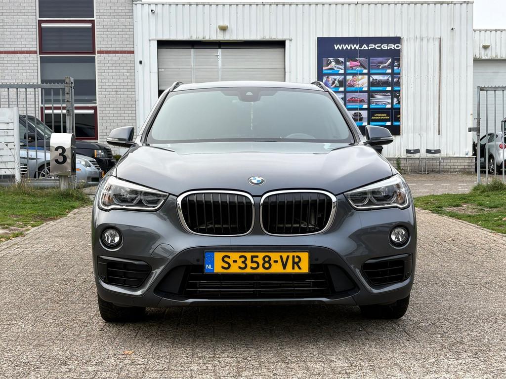 BMW X1 SDrive20i High Executive, Auto's, BMW, 1998 cc, Euro 6, Leder, Bedrijf