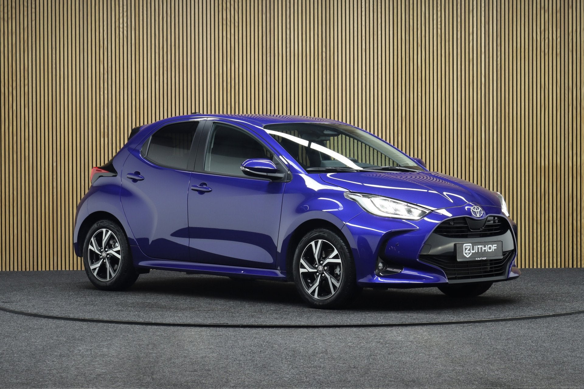 Foto 12 van Toyota Yaris 1.5 Hybrid 115 Dynamic + Comfort Pack | Adaptiv