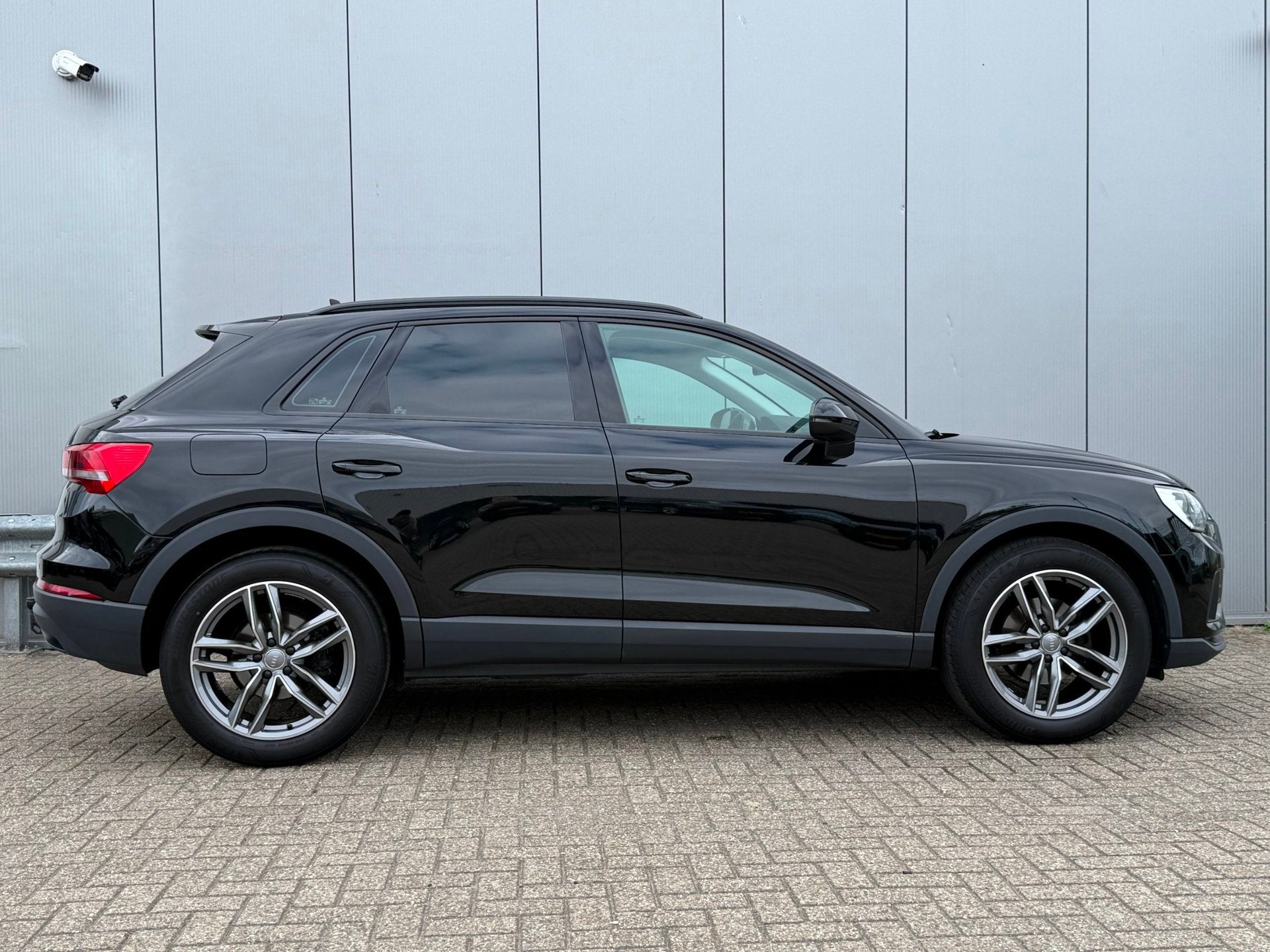 Audi Q3 35 TFSI Advanced | Navigatie | Trekhaak | Leder | St, 4 cilinders, 150 pk, Zwart, Leder