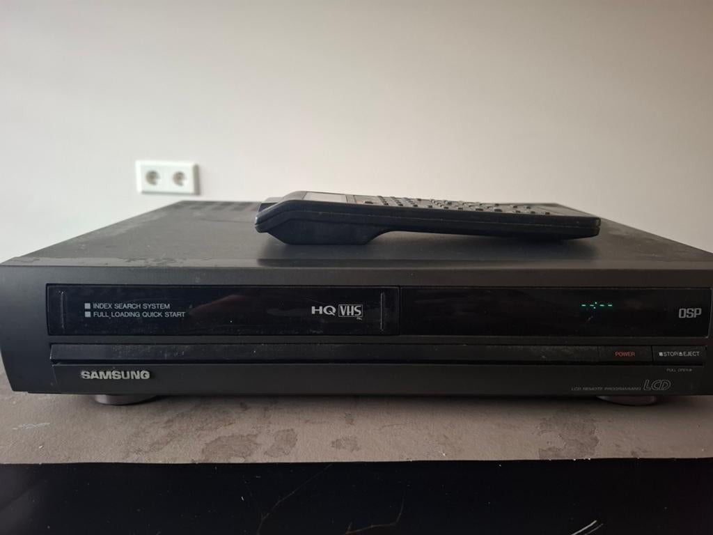 3x Vhs speler en 1 Blue-Ray speler, Audio, Tv en Foto, Videospelers, Ophalen, Gebruikt, VHS-speler of -recorder