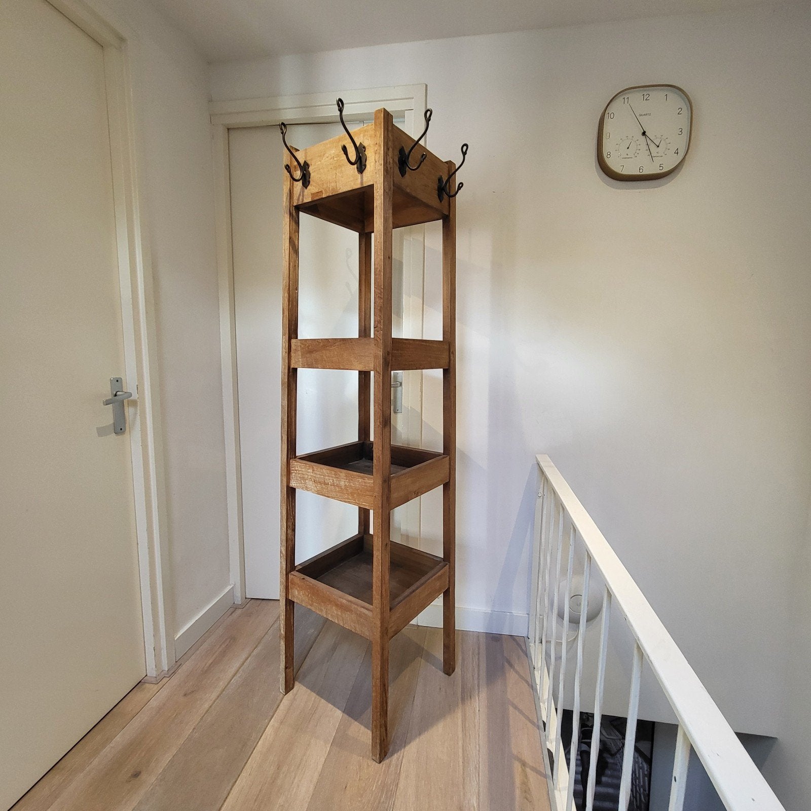 Houten kast / kapstok met opbergvakken, Ophalen, Gebruikt, Staande kapstok, 150 tot 200 cm