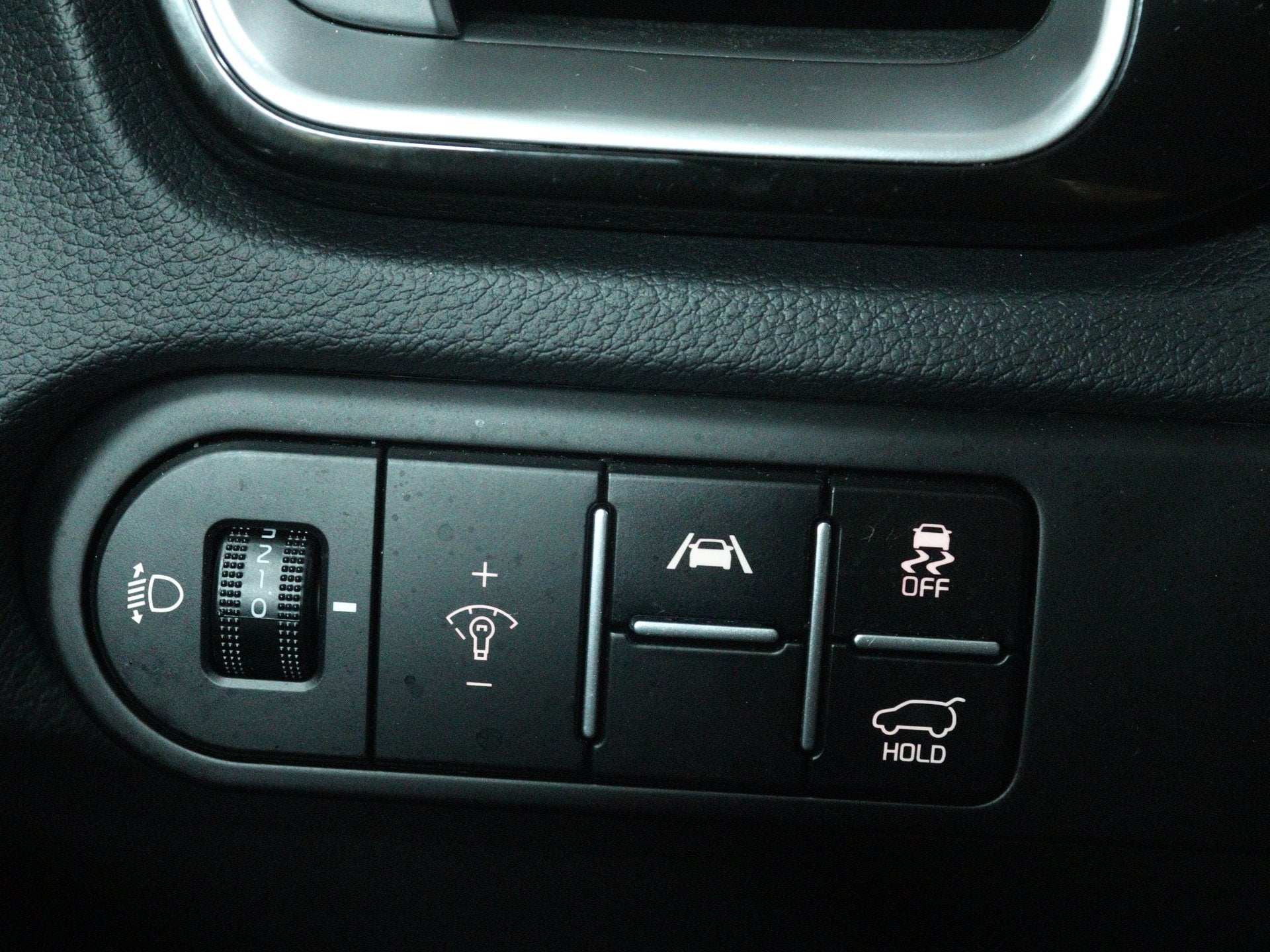 Foto 6 van Kia Ceed Sportswagon 1.0 T-GDi DynamicPlusLine | Stuur-/Stoe