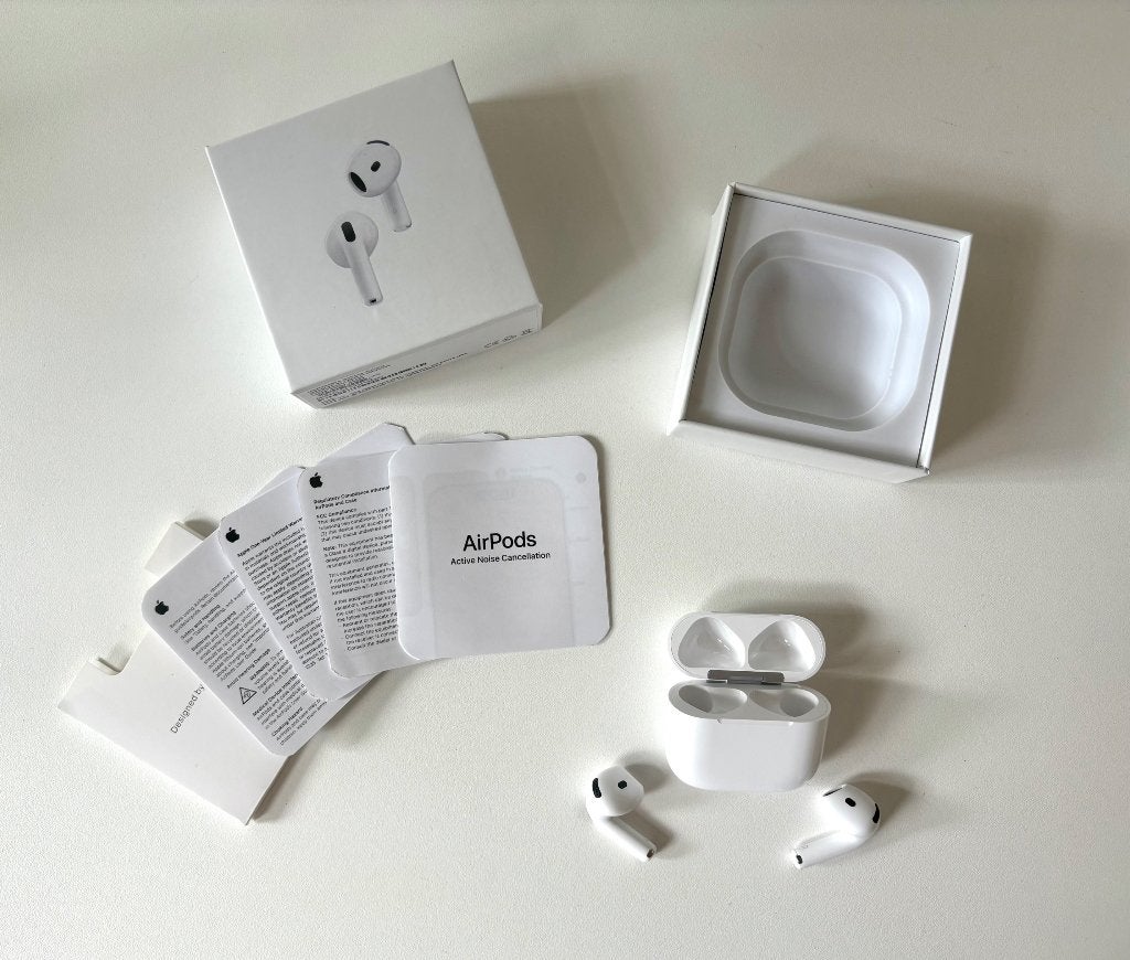 AirPods 4, Telecommunicatie, Bluetooth, In gehoorgang (in-ear), Nieuw, Ophalen of Verzenden