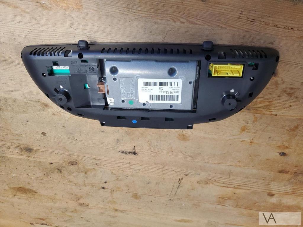 Citroen C8 en Peugeot 807 navigatie display 9803181280 €200, Gebruikt, -, -, Ophalen of Verzenden