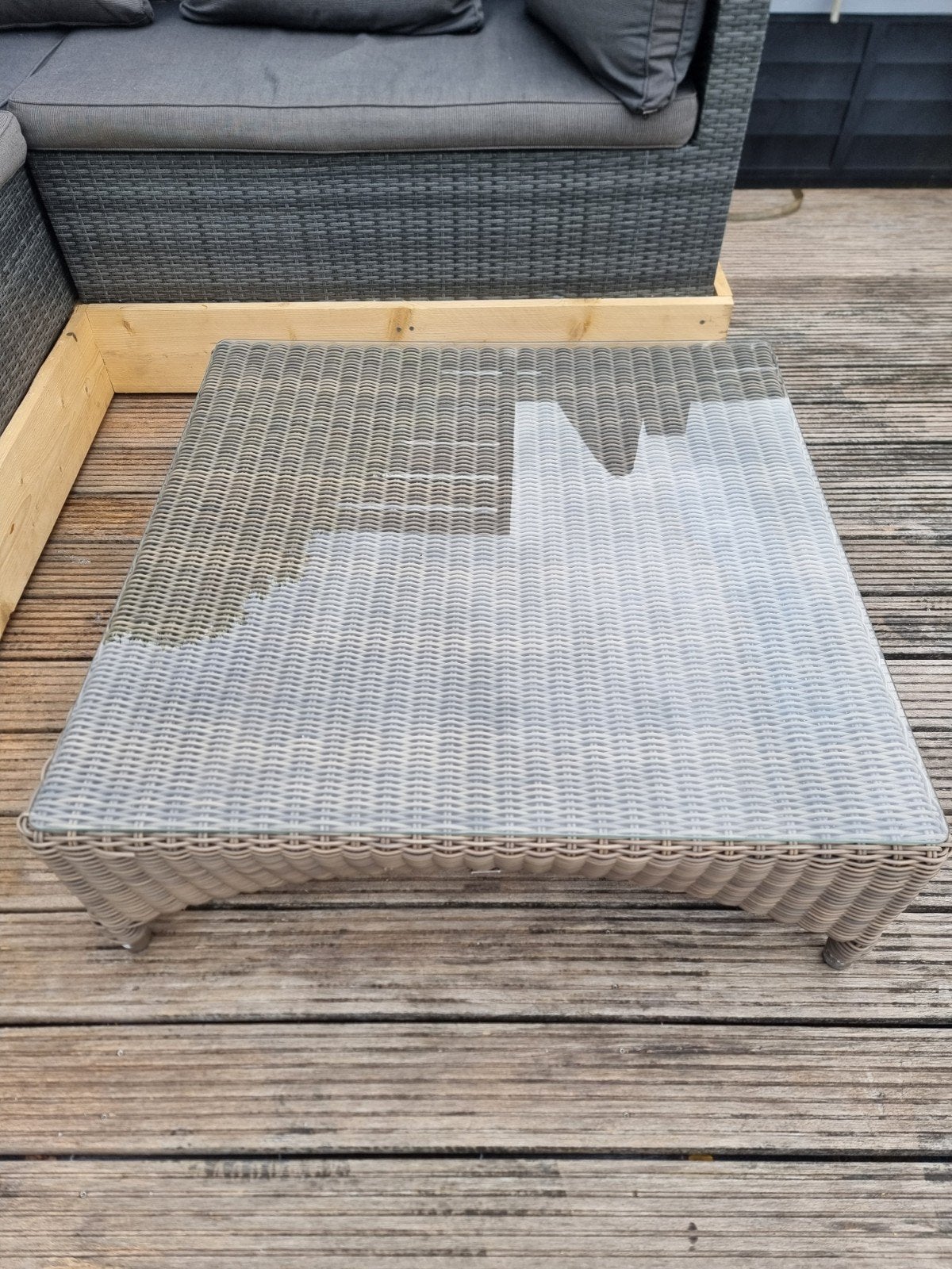 Salontafel voor buiten., Ophalen, Wicker