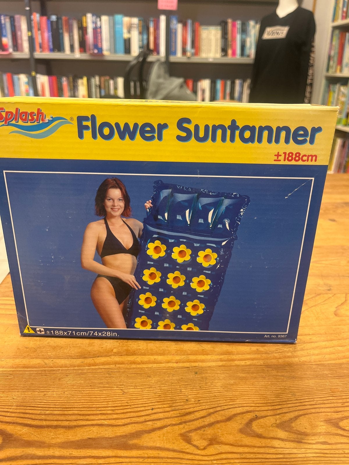 Vintage Splash Flower Suntanner Luchtbed - Nieuw in doos, Caravans en Kamperen, Luchtbedden, Nieuw, Ophalen of Verzenden, Nvt