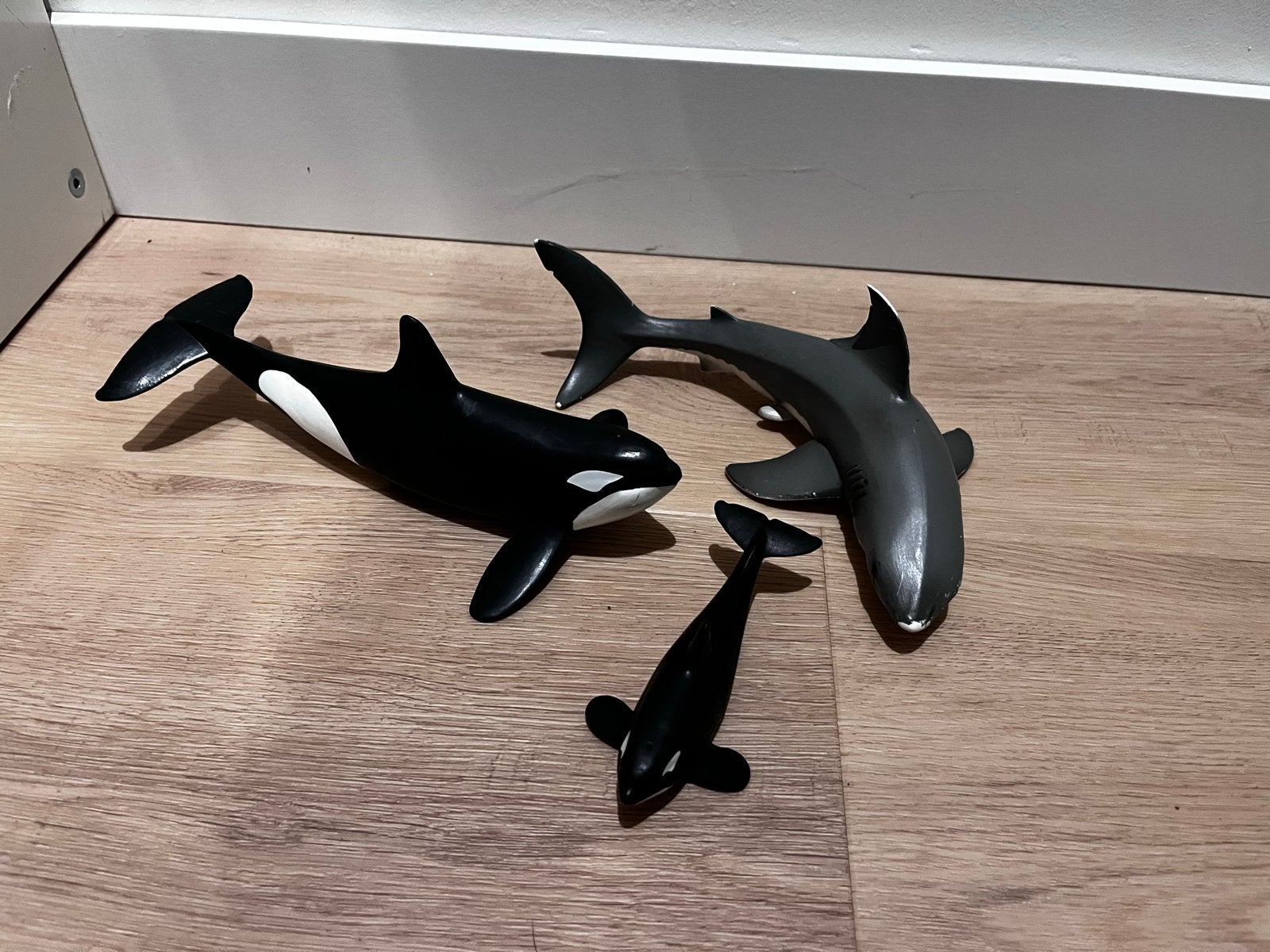 Speelgoed Dieren: Orka's en Haai - Realistische Figuren, Ophalen of Verzenden, Zo goed als nieuw, Jongen of Meisje