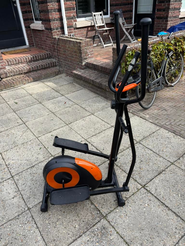 Klarfit Cross trainer, in nieuwstaat, niewprijs €439,-, Sport en Fitness, Fitnessapparatuur, Zo goed als nieuw, Crosstrainer, Ophalen of Verzenden