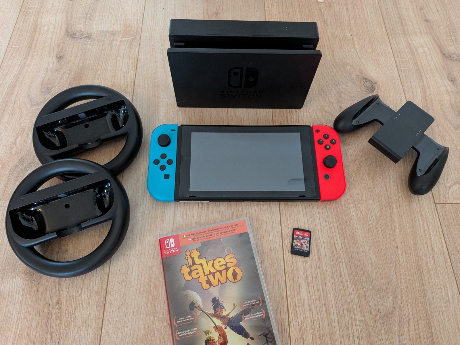 Nintendo Switch V2 compleet! Met games en extra's!, Spelcomputers en Games, Spelcomputers | Nintendo Switch, Switch 2019 Upgrade