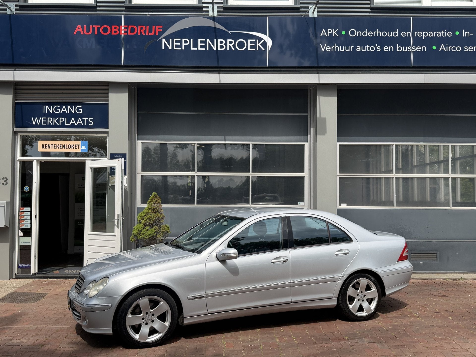 Mercedes-Benz C-Klasse 230 Avantgarde Automaat Bj 2006 Yongt, Auto's, Automaat, Dealer onderhouden, Zwart, 2497 cc