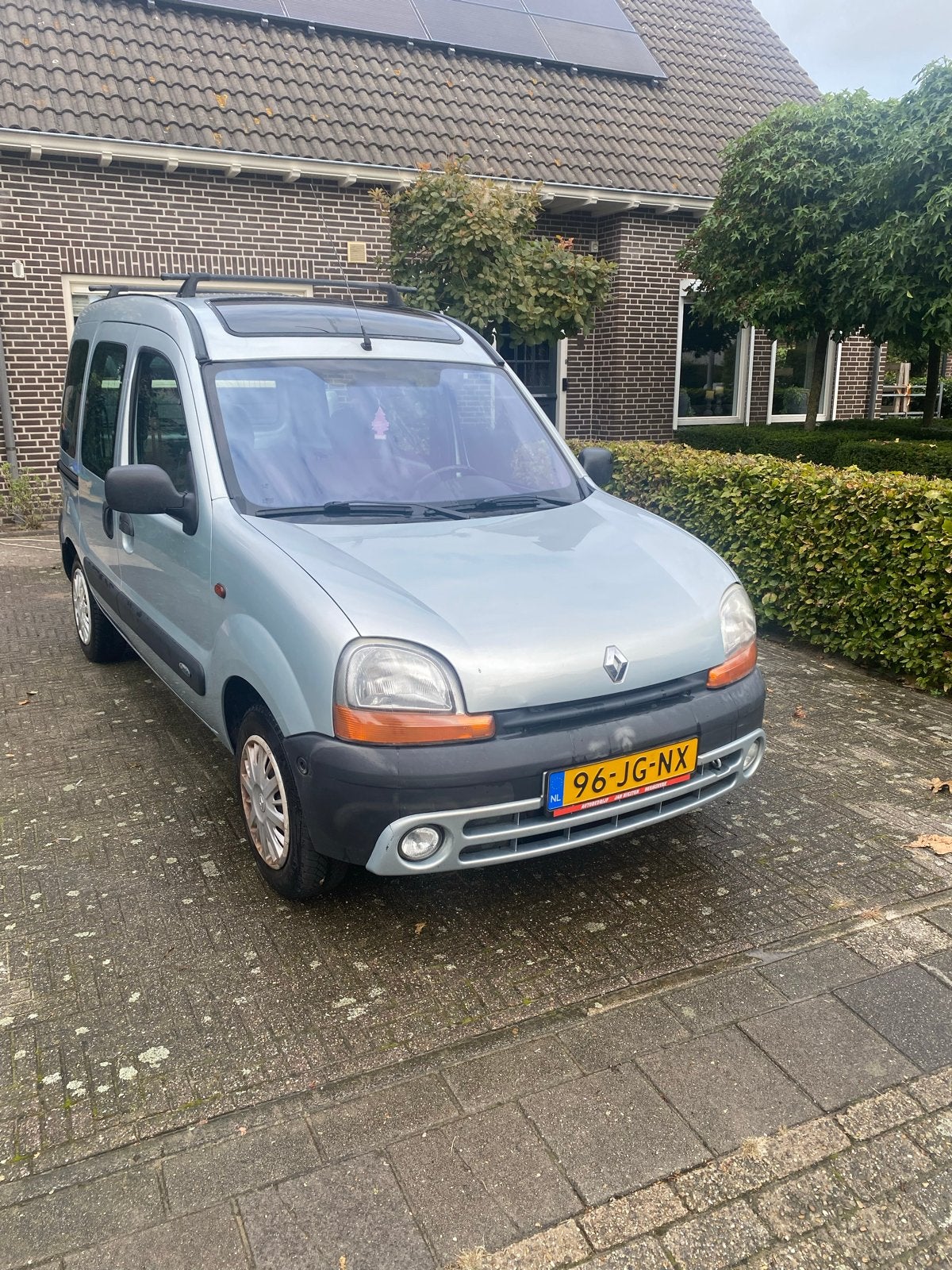 Renault Kangoo 1.2 16V rolstoel vervoer., Auto's, Voorwielaandrijving, 4 cilinders, Handgeschakeld, Kangoo