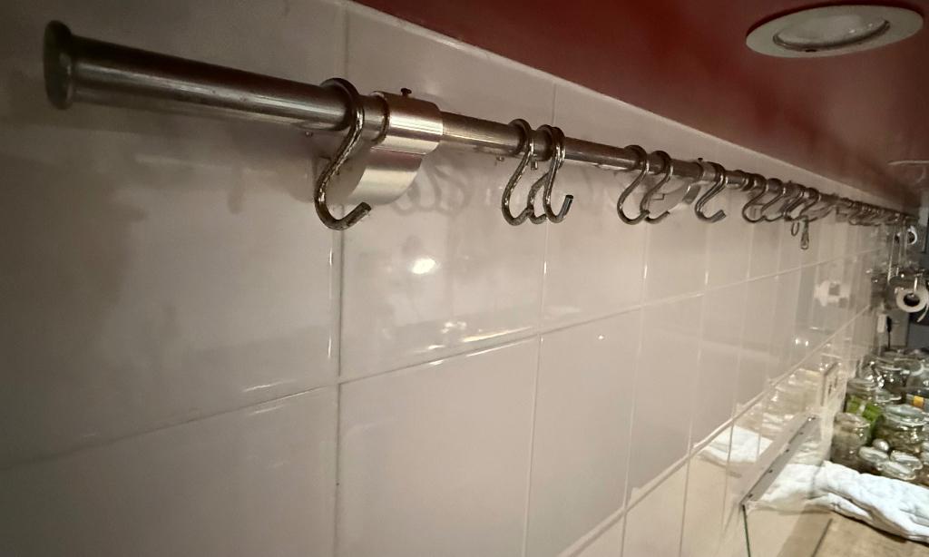 keukenrail - design - KEUKENSTANG —>> 5 voor de prijs van 1, Ophalen, Zilver, Metaal, Overige typen