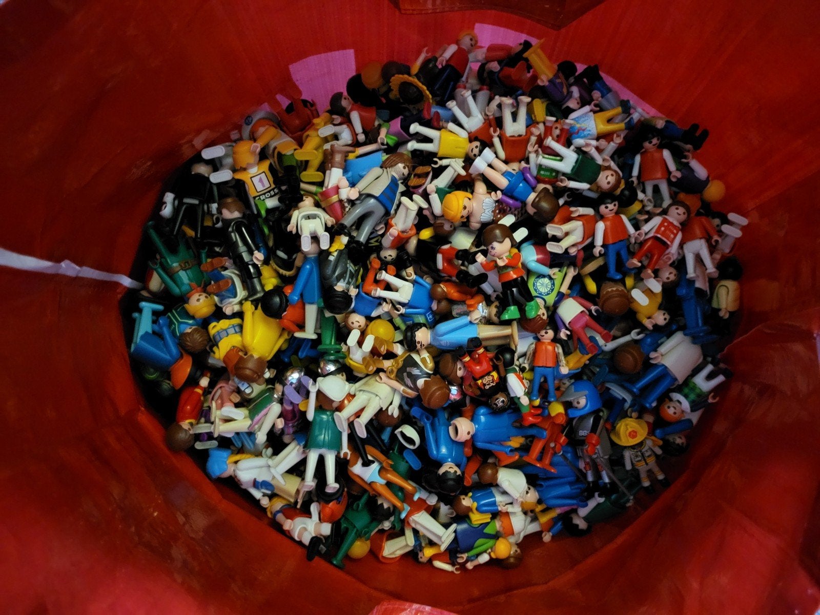 Playmobil 600 poppetjes vele Diertjes politie en diverse ond, Gebruikt, Losse onderdelen, Ophalen of Verzenden, Figuren
