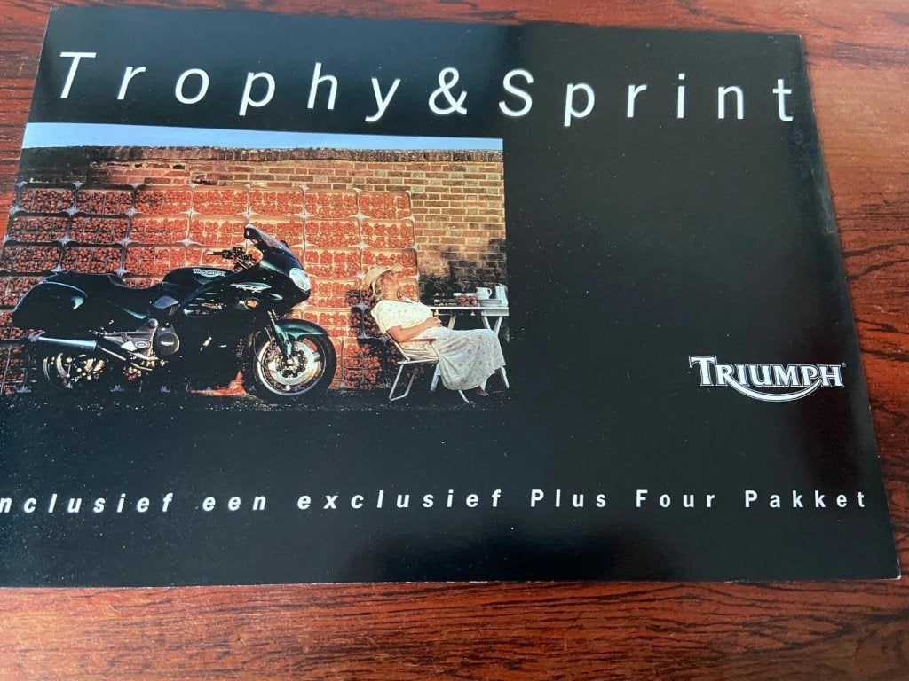 Triumph Trophy & Sprint new model line motorcycle brochure, Ophalen of Verzenden, Gebruikt, Motoren
