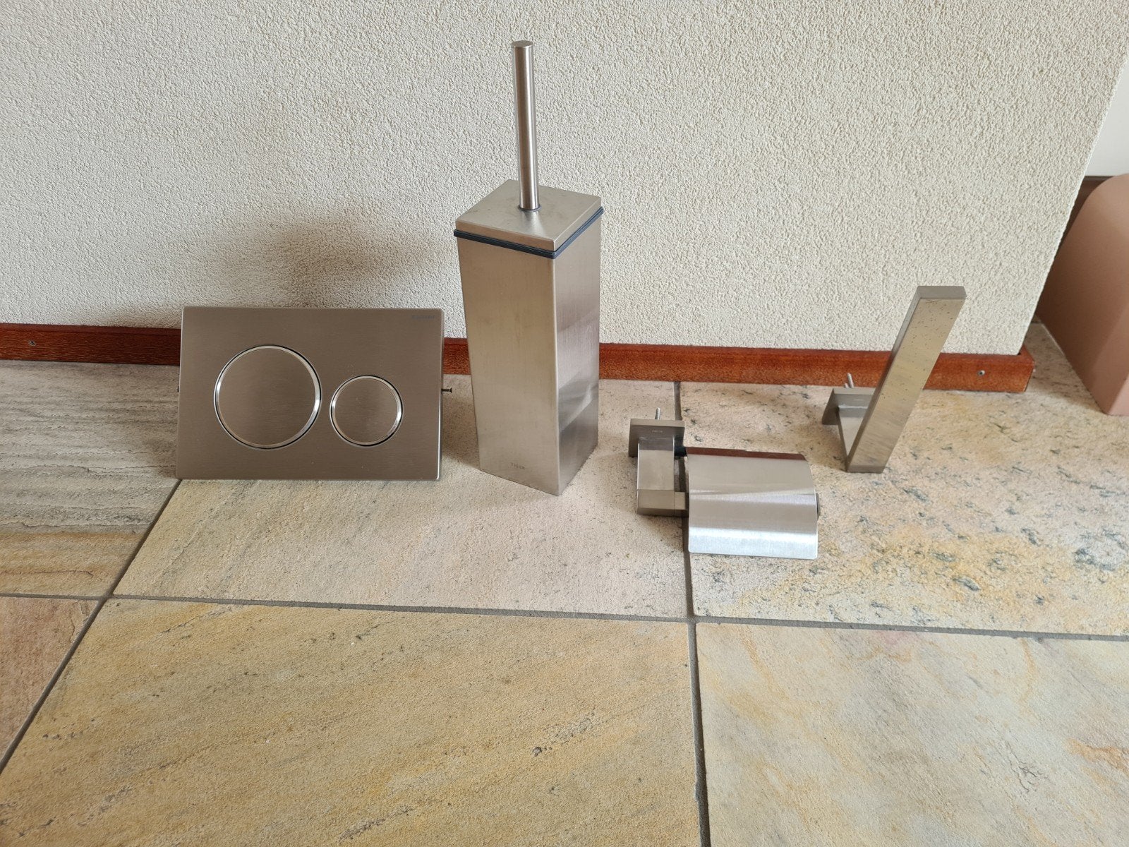 Geberit en Tiger Badkamer Accessoires Geborsteld RVS, Ophalen of Verzenden