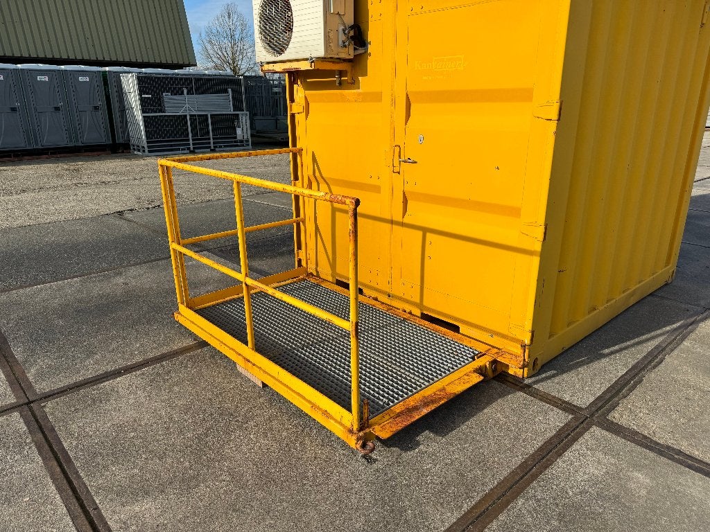 Trapbordes bordes voor 8ft. container, Ophalen, Gebruikt, 2 tot 4 meter
