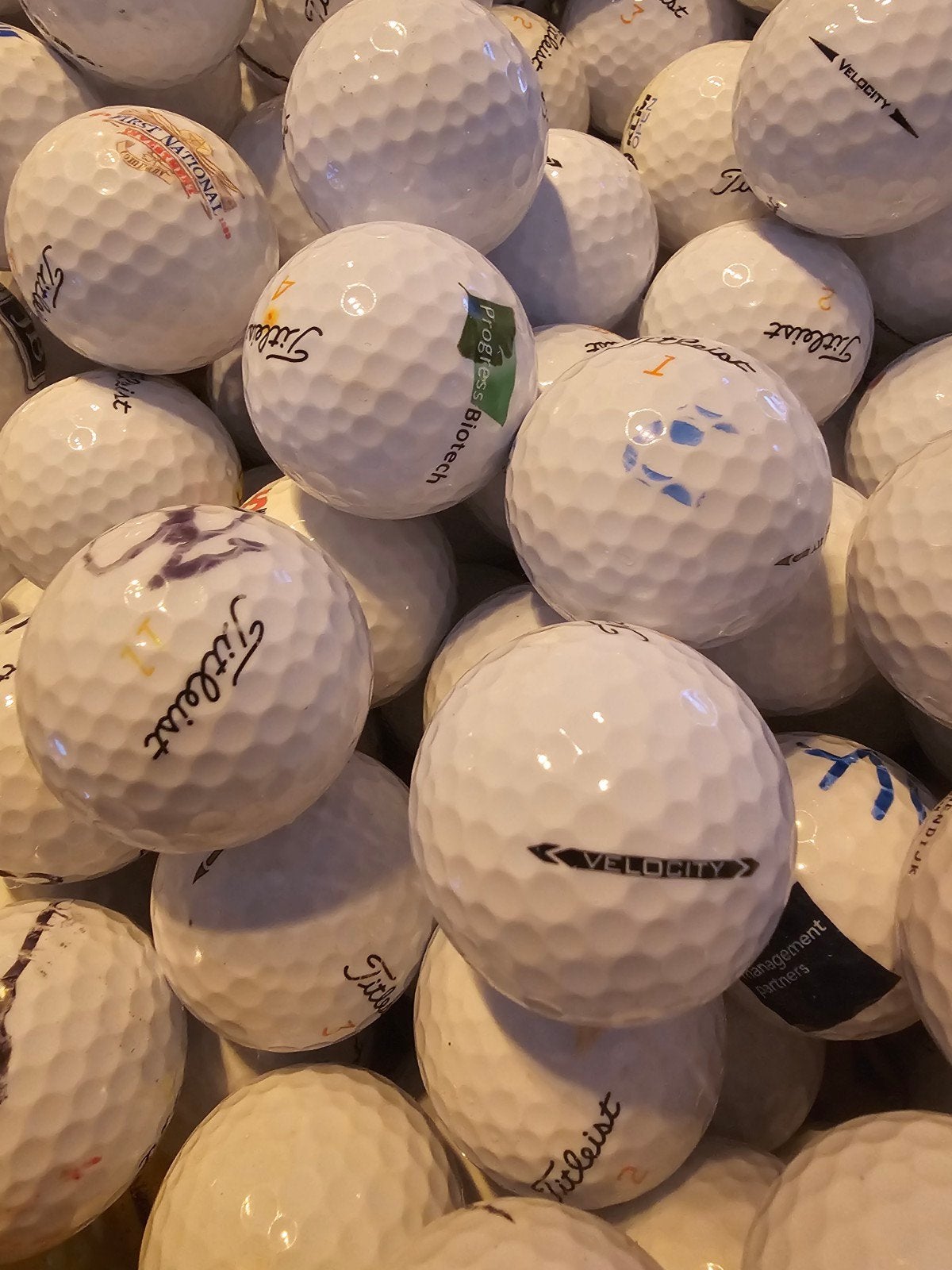 50x Titleist Velocity Golfballen AAA/AAAA Kwaliteit, Ophalen of Verzenden, ., ., .