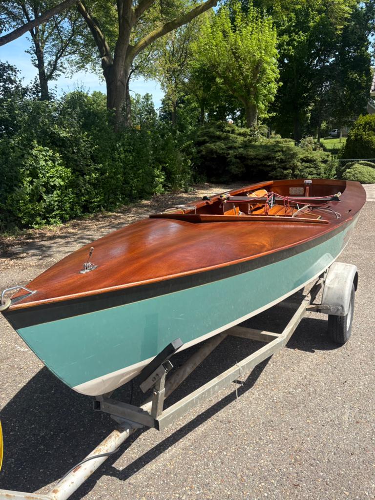 TEAB Schakel zeilboot nr. 2161 met trailer, Watersport en Boten, Open zeilboten, Gebruikt, Schakel, Hout, Fok, Grootzeil, Inclusief trailer