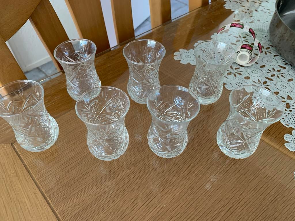 Set van 7 kristallen theeglazen, Antiek en Kunst, Antiek | Glas en Kristal, Ophalen of Verzenden