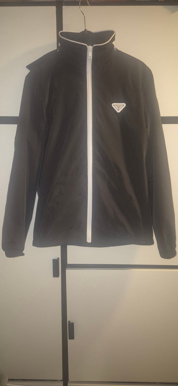 Prada Windbreaker Maat L, Kleding | Heren, Jassen | Zomer, Maat 52/54 (L), Zwart, Ophalen of Verzenden, Zo goed als nieuw