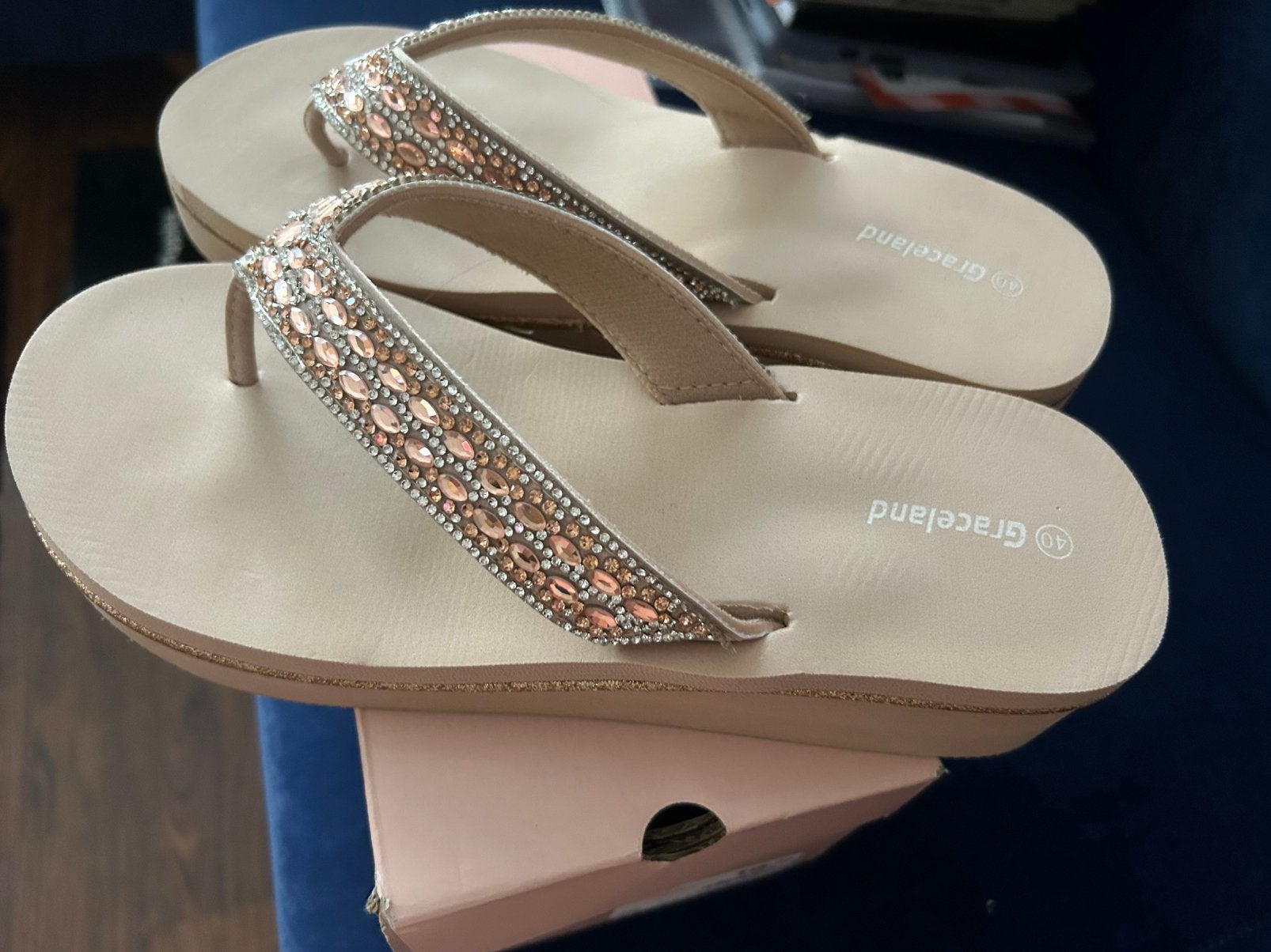 Beige/roze teen slippers van graceland, Kleding | Dames, Slippers, Beige, Nieuw, Ophalen of Verzenden