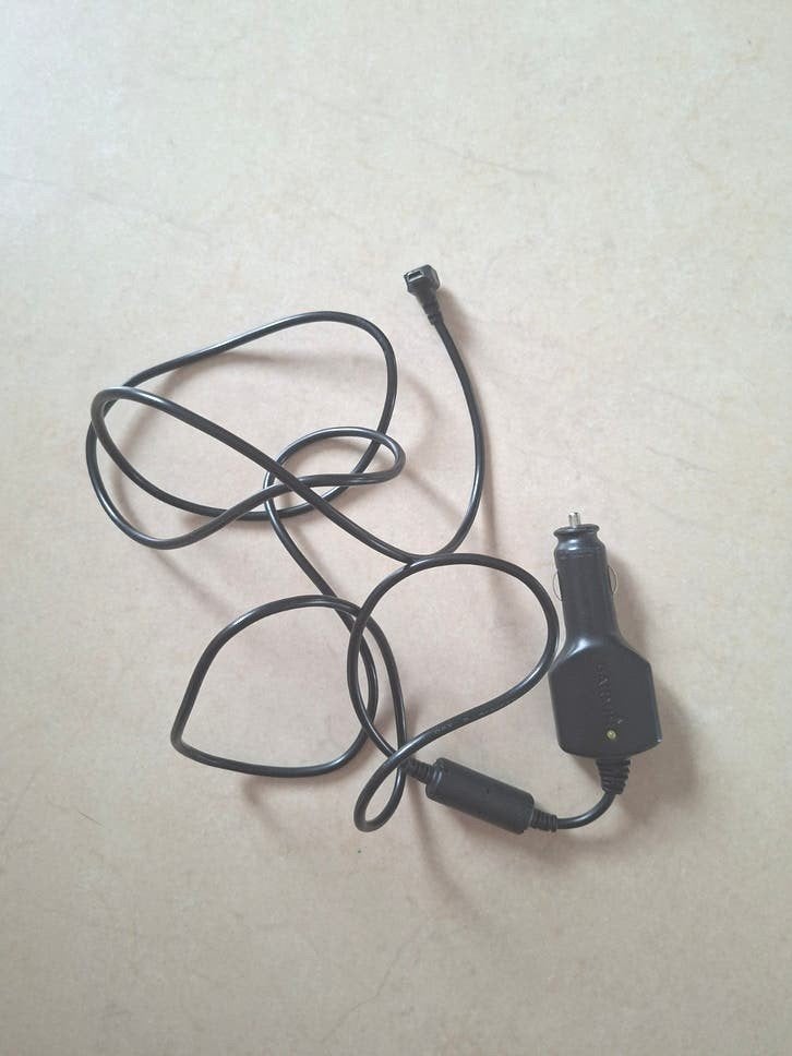 Garmin auto oplader met mini-USB aansluiting, Ophalen of Verzenden, Zo goed als nieuw