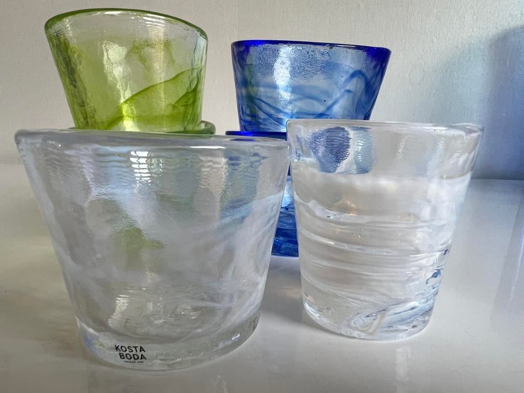 Set 6 Kosta Boda ‘Swirl’ Dikke Glazen Lemongreen Blauw, Overige typen, Ophalen of Verzenden, Overige stijlen, Glas