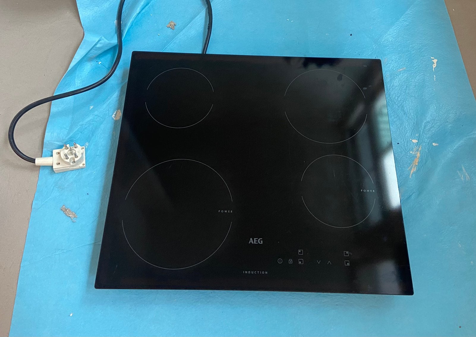 AEG inductie inbouw kookplaat model HK604200IB, Witgoed en Apparatuur, Kookplaten, Ophalen, 4 kookzones, Zo goed als nieuw, Inbouw