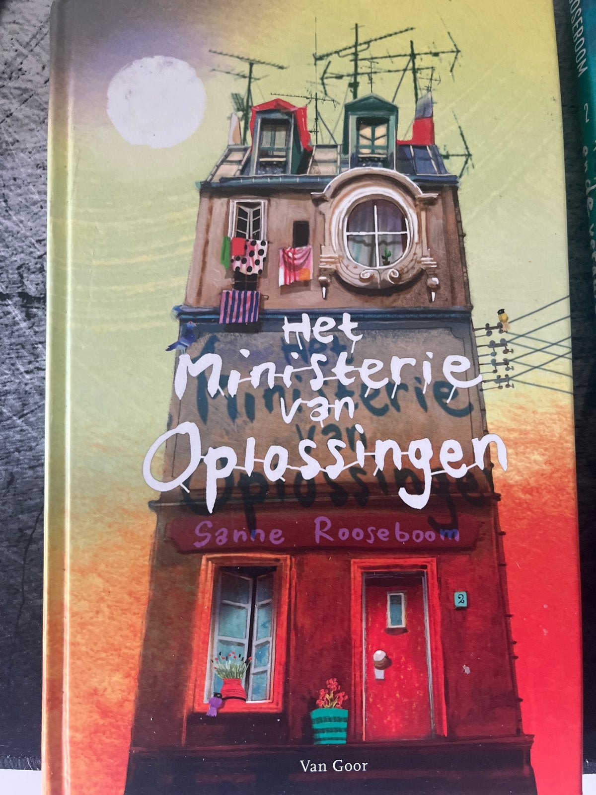 Het Ministerie van Oplossingen - 8 euro per boek, Boeken, Ophalen, Zo goed als nieuw, Fictie