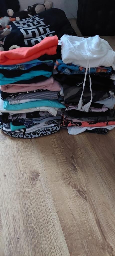 Grote kleding partij dames, Ophalen, Zo goed als nieuw, Maat 38/40 (M)