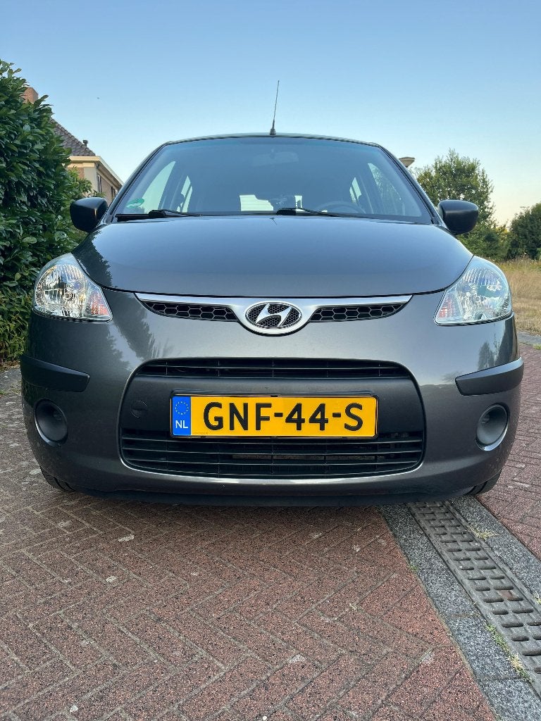 Hyundai i10 1.1I 5DR AUT 2008 Grijs, Auto's, Dealer onderhouden, 4 cilinders, 930 kg, Particulier