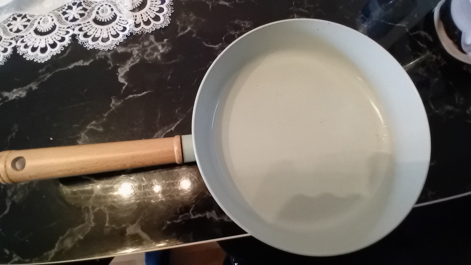 Koekenpan met houten handvat, Ophalen, Gebruikt, Antiaanbaklaag, Overige materialen