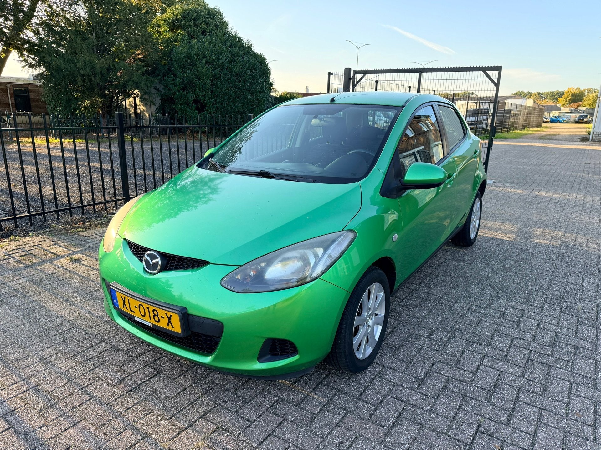 Mazda 2 1.3hp S-VT Touring, Auto's, Voorwielaandrijving, Gebruikt, 4 cilinders, 4 stoelen