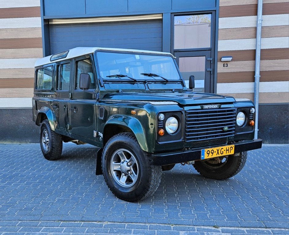 Land Rover Defender 110 Td5 9 persoons MARGE, Stof, Gebruikt, Metallic lak, 2020 kg