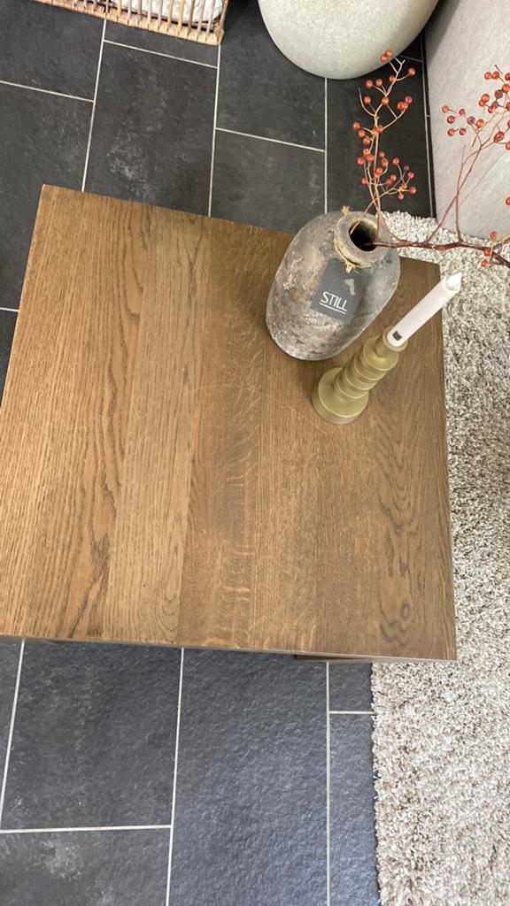 Mooie salontafel van massief eiken, Huis en Inrichting, Tafels | Salontafels, Zo goed als nieuw, Minder dan 50 cm, Eikenhout, Vierkant