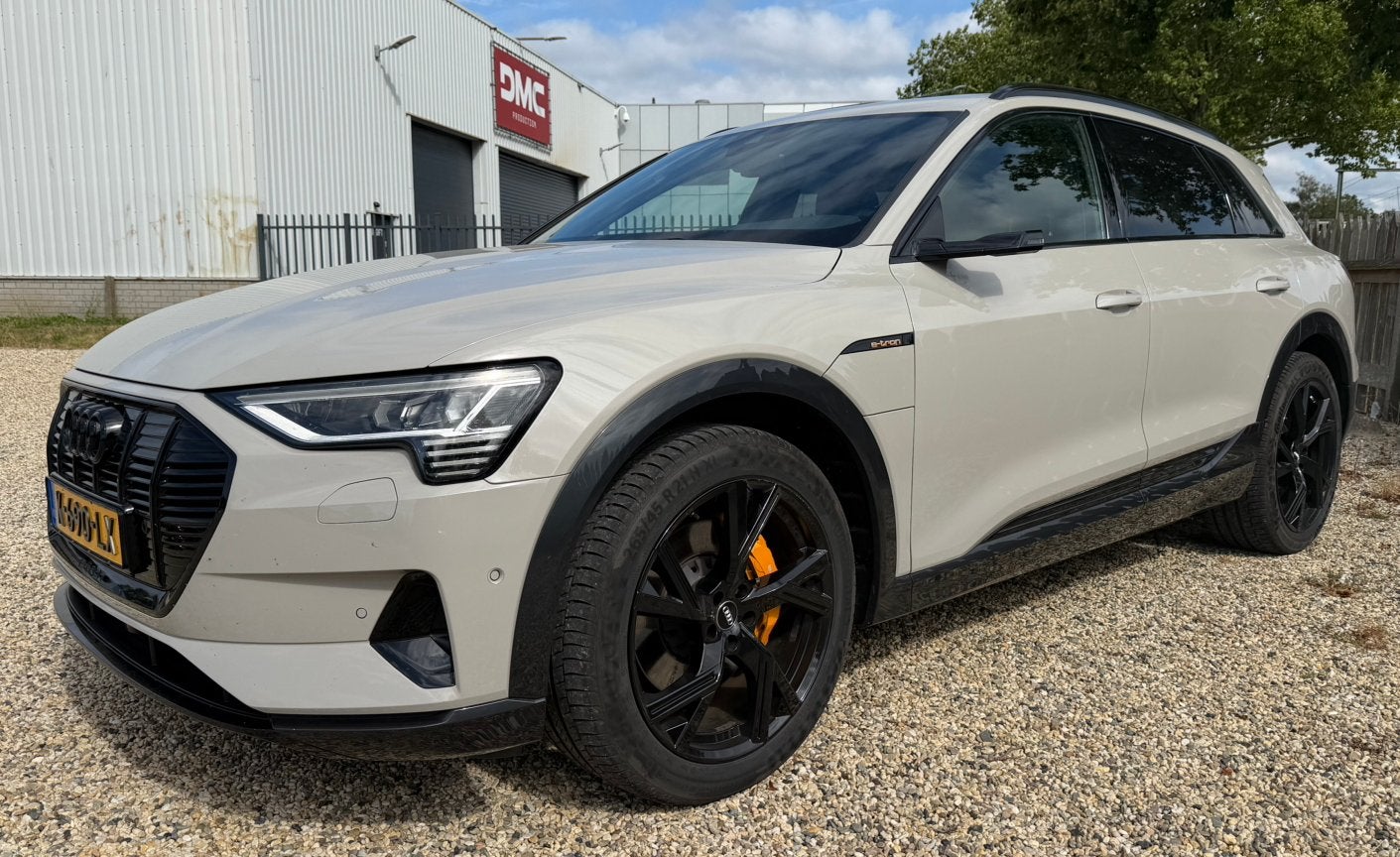 Audi e-tron 55 Quattro 95KwH 408PK, Auto's, Automaat, 131 €/maand, 1800 kg, Elektrisch