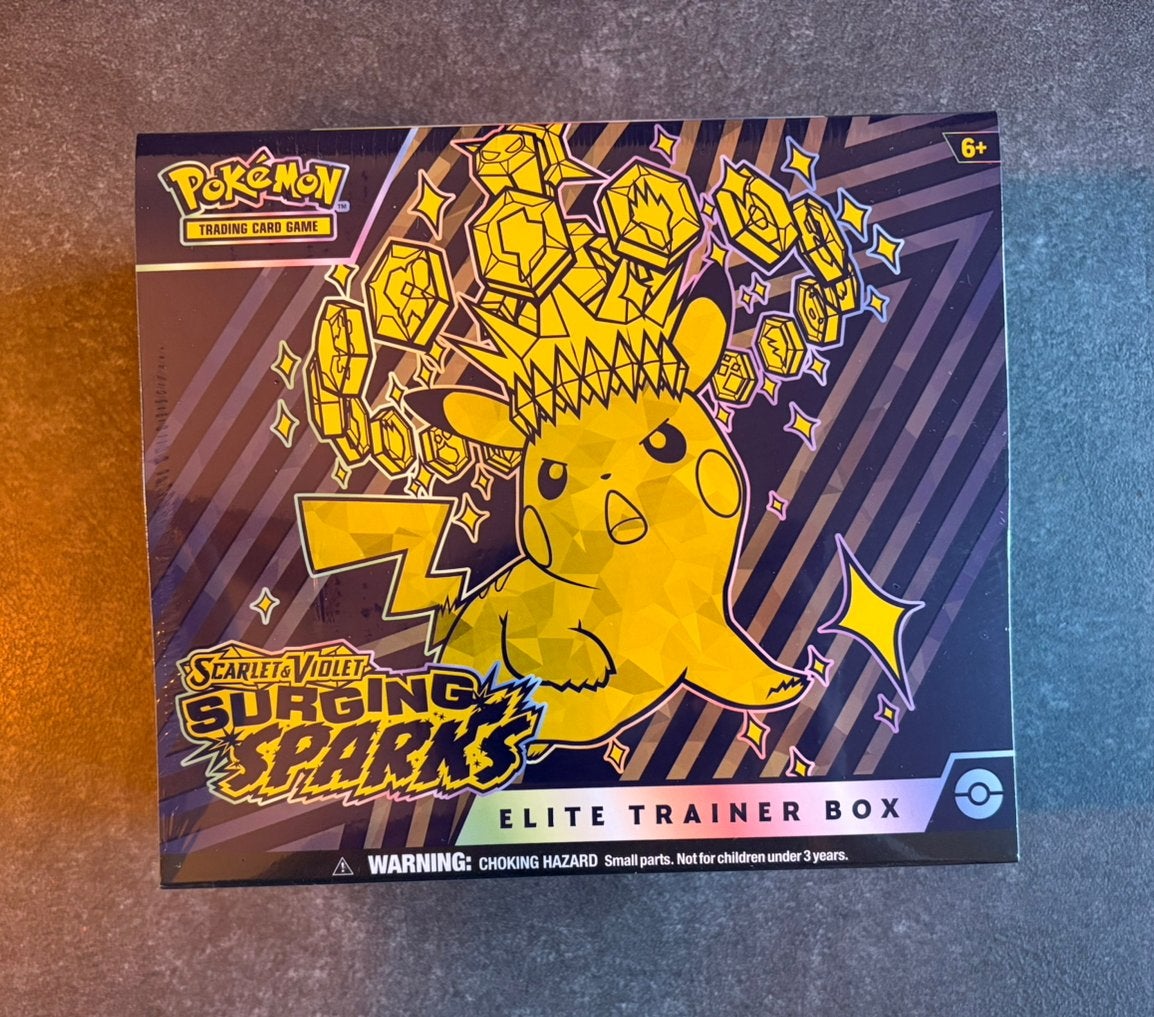 Pokémon Surging Sparks Elite Trainer Box Sealed, Ophalen of Verzenden, Zo goed als nieuw, Boosterbox