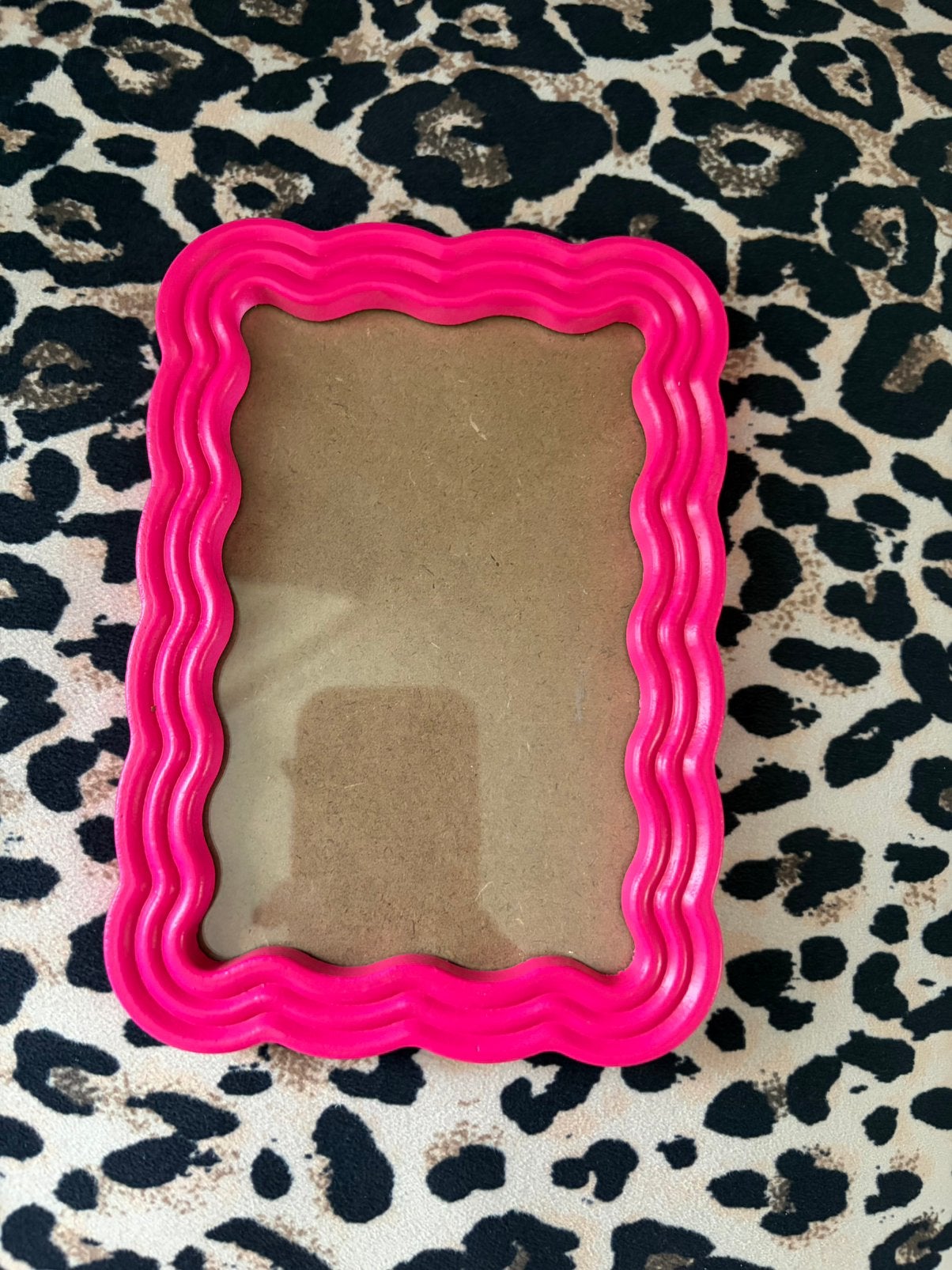 Roze wavy staande fotolijstje, Gebruikt, Met glas, Roze, Ophalen of Verzenden