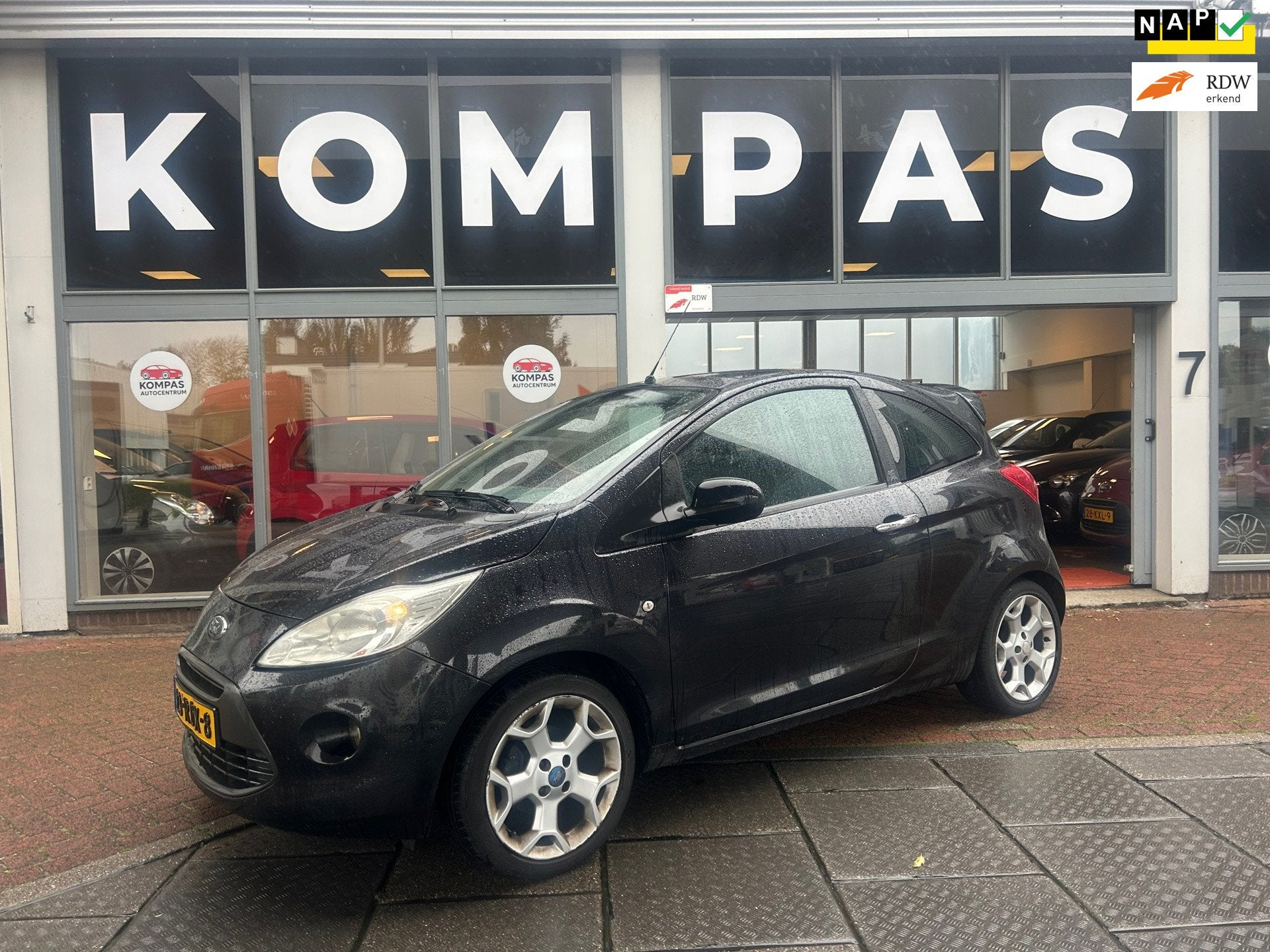 Ford Ka 1.2 Titanium X start/stop|Panoramadak|Airco|VOL.OH|N, Voorwielaandrijving, Stof, Gebruikt, 1242 cc