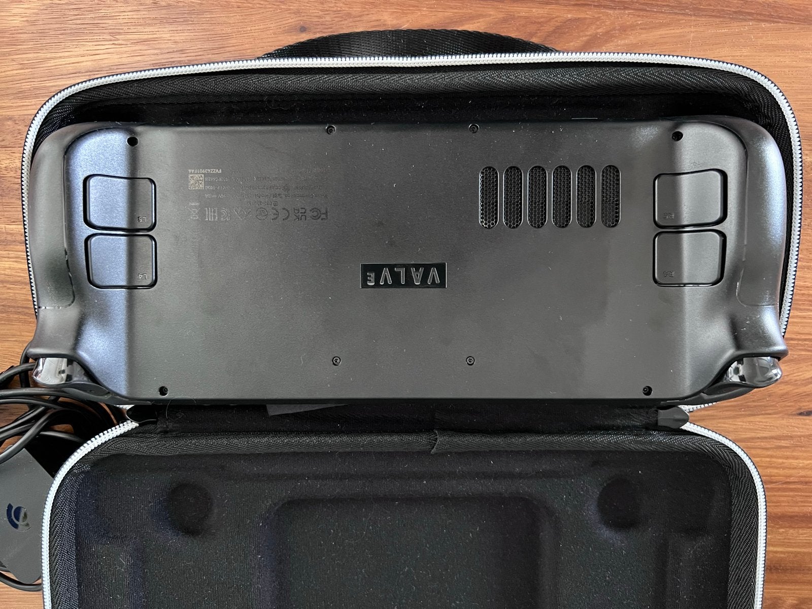 Foto 5 van Steam Deck OLED 512GB met officieel docking station