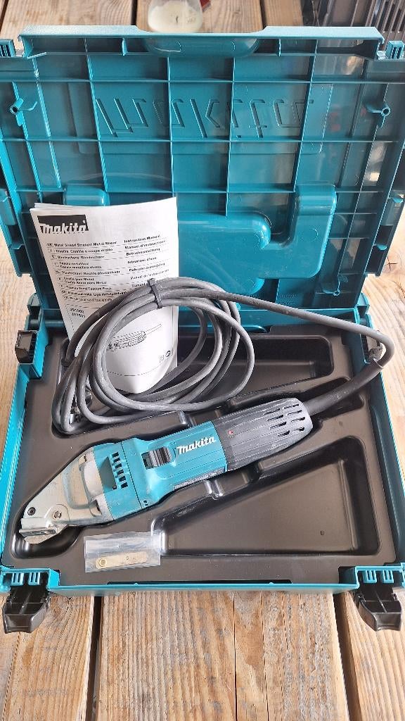 Makita JS1601 Plaatschaar doorloopschaar knabbelschaar 230v, Auto diversen, ., Ophalen of Verzenden, Zo goed als nieuw, .