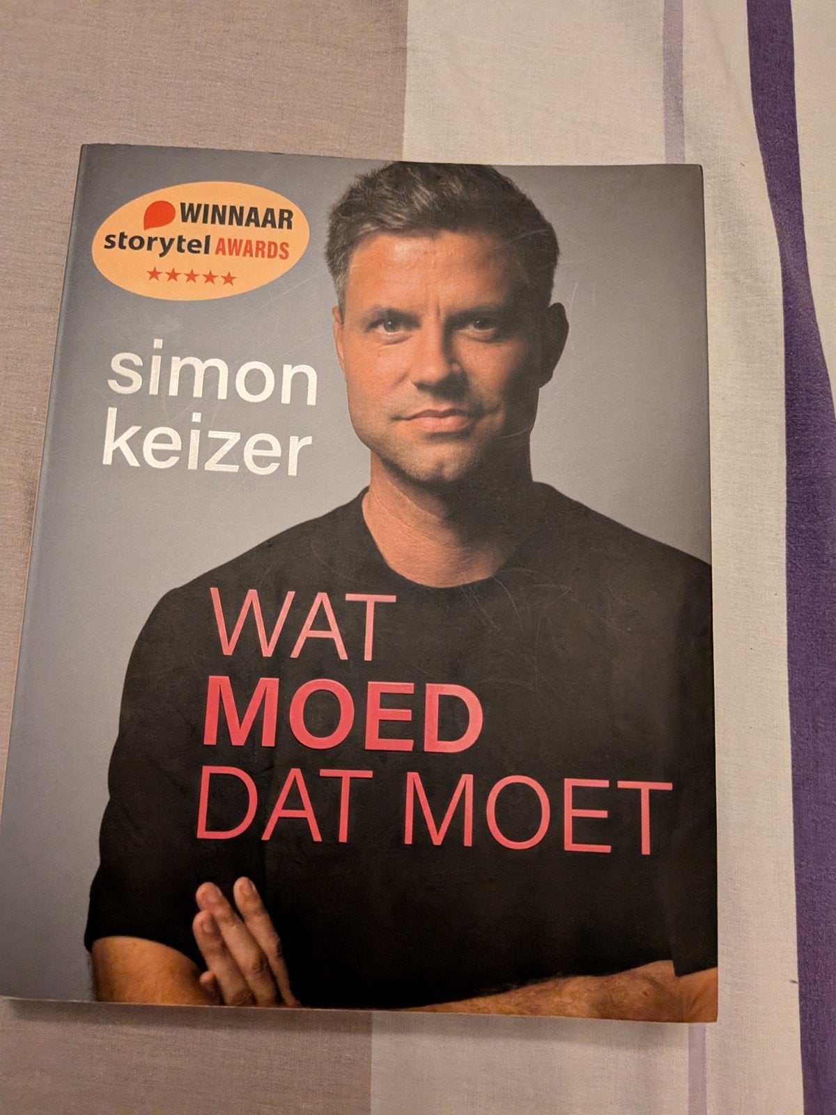Simon Keizer - Wat Moed Dat Moet (Winnaar Storytel Awards), Ophalen, Zo goed als nieuw, Simon Keizer, Nederland