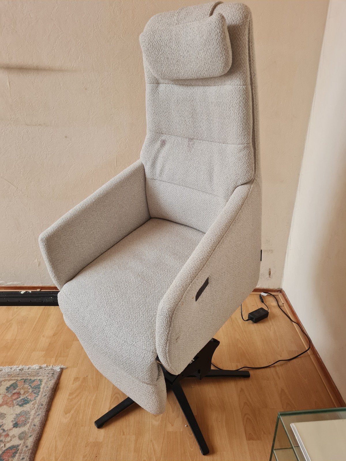 Prominent staop fauteuil -Lichtgrijs, Elektrisch Verstelbaar, Prominent, Onbekend, Ophalen of Verzenden, Zo goed als nieuw